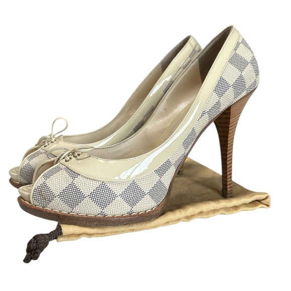 Louis Vuitton Palm Beach Open Toe PumpDamier Azur